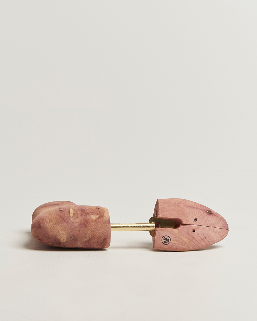 Mies | Kenkien huolto | Red Wing Shoes | Cedar Boot Tree