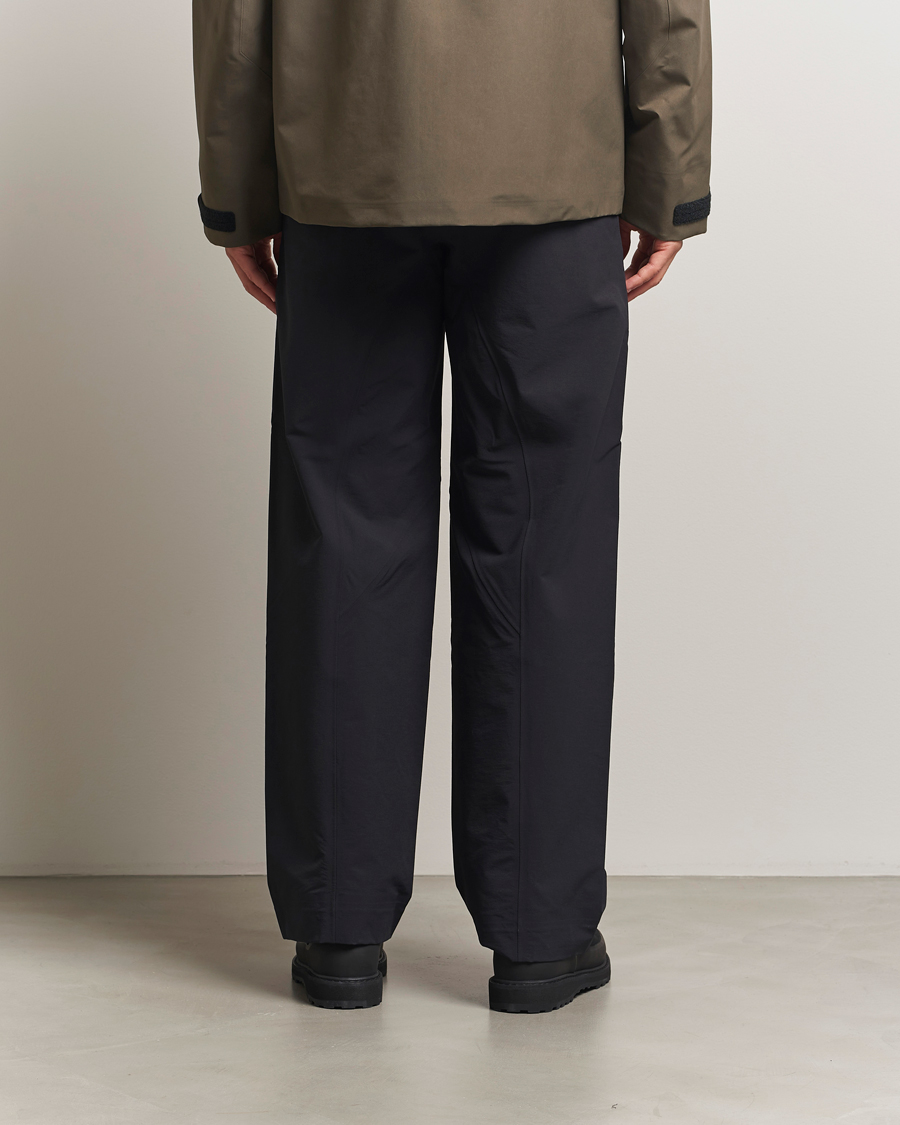 Mies | Housut | Arc'teryx Veilance | Corbell Softshell Pants Black