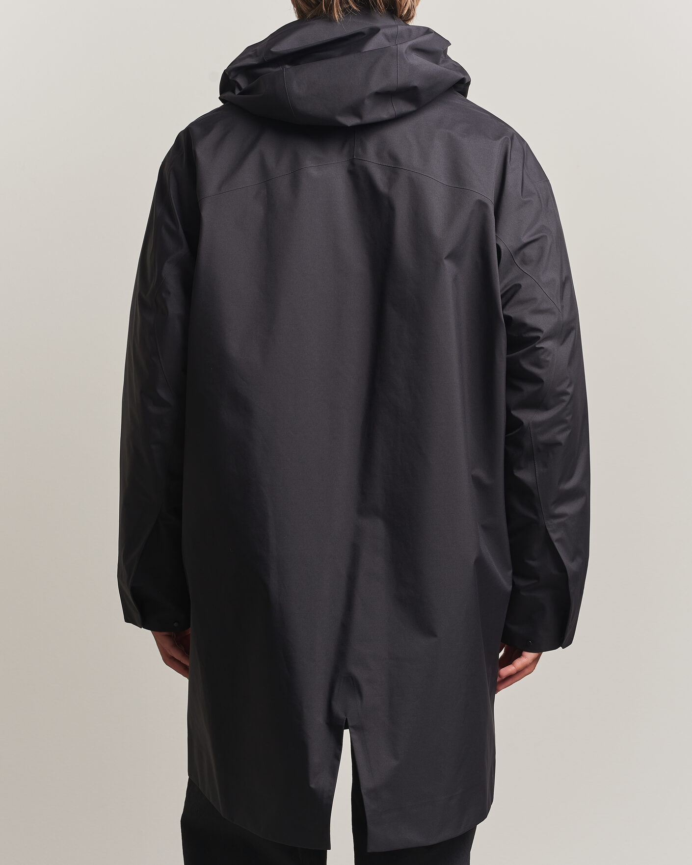Mies | Takit | Arc'teryx Veilance | Monitor GORE-TEX Coat Black