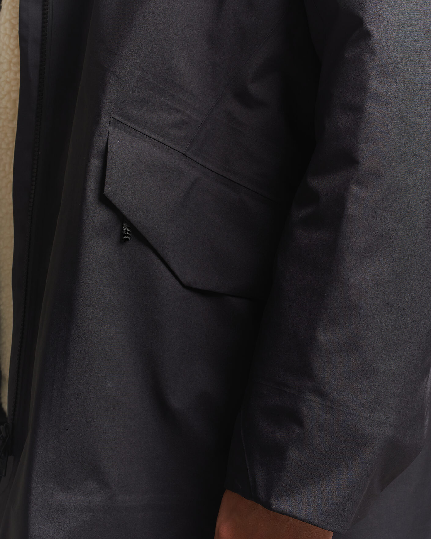 Mies | Takit | Arc'teryx Veilance | Monitor GORE-TEX Coat Black