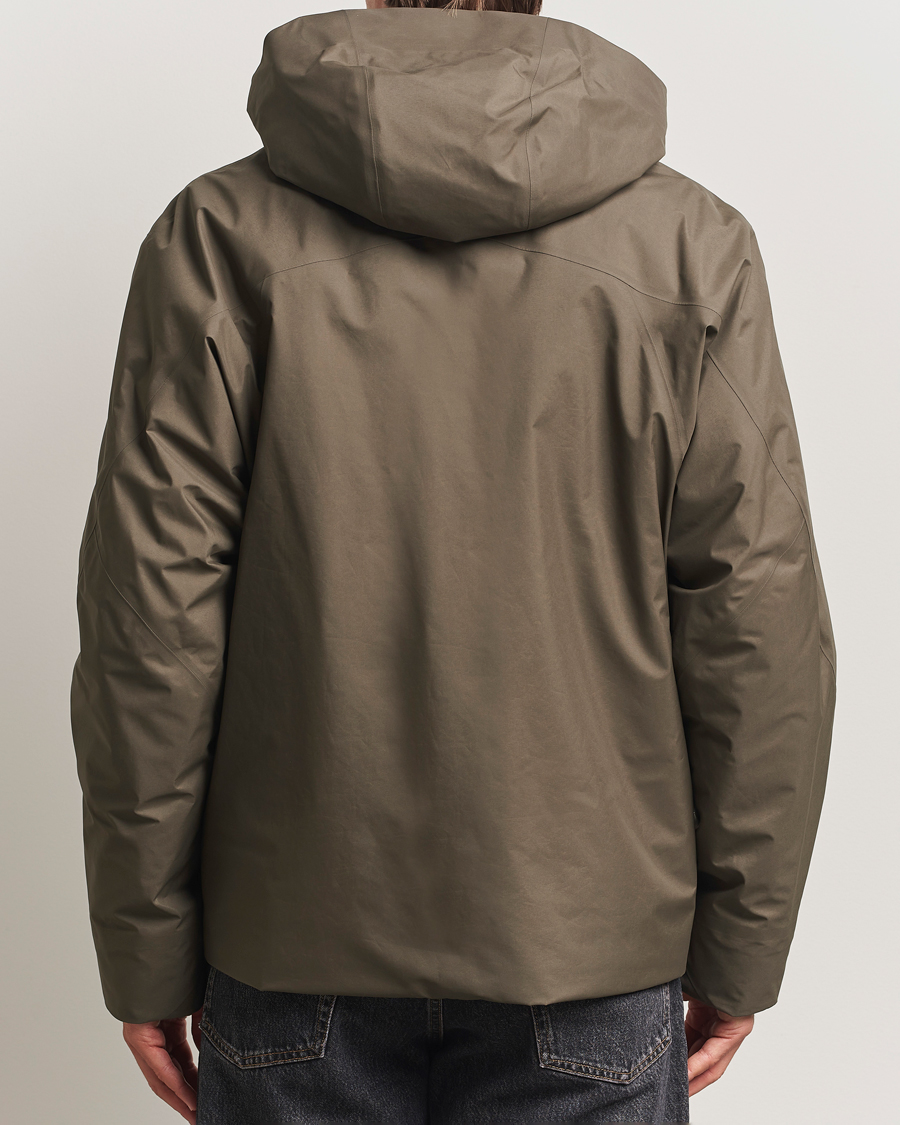 Mies | Takit | Arc'teryx Veilance | Diode Insulated GORE-TEX Jacket Brown