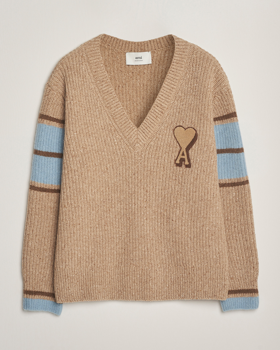 Mies | Puserot | AMI | Ribbed Wool Knitted V-Neck Camel