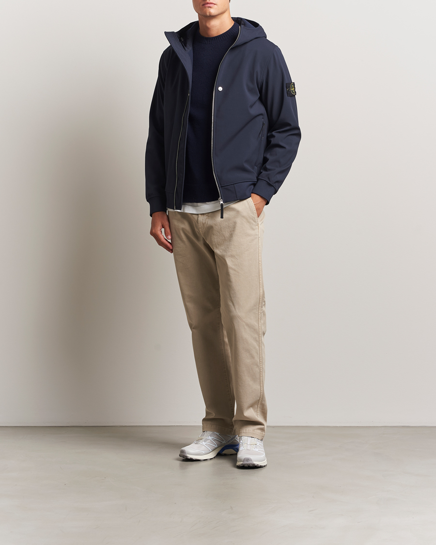Mies | Takit | Stone Island | Soft Shell Re-Dyed Lined Hood Jacket Navy