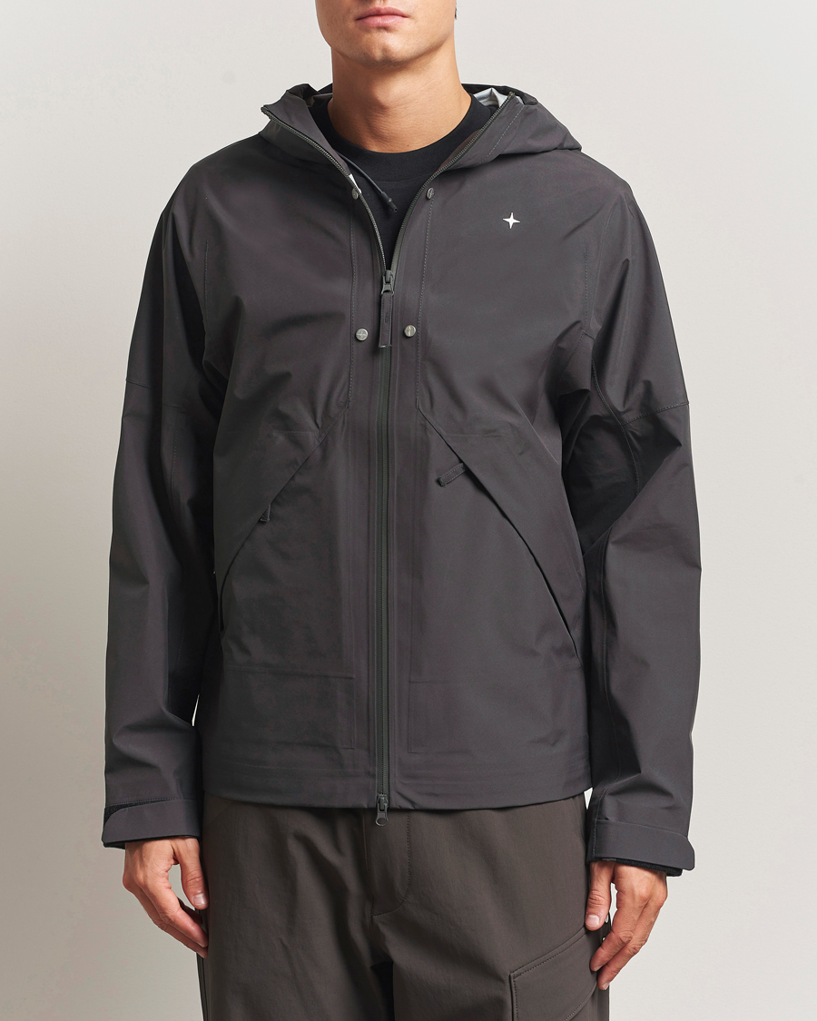Mies | Takit | Stone Island | Stellina 3L Gore-Tex Hooded Jacket Lead Grey