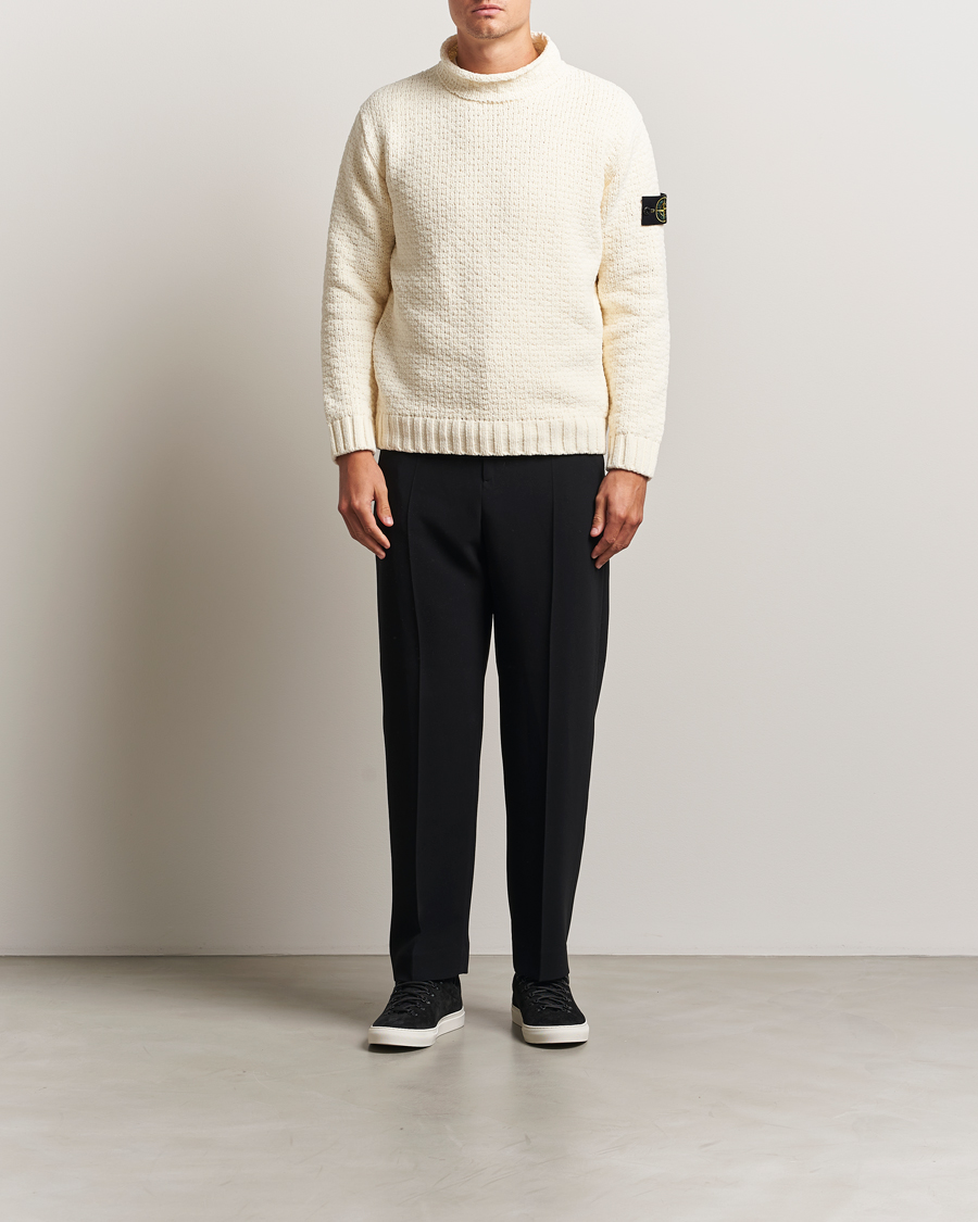 Mies | Puserot | Stone Island | Cotton Chenille Knitted Mock Neck Ivory