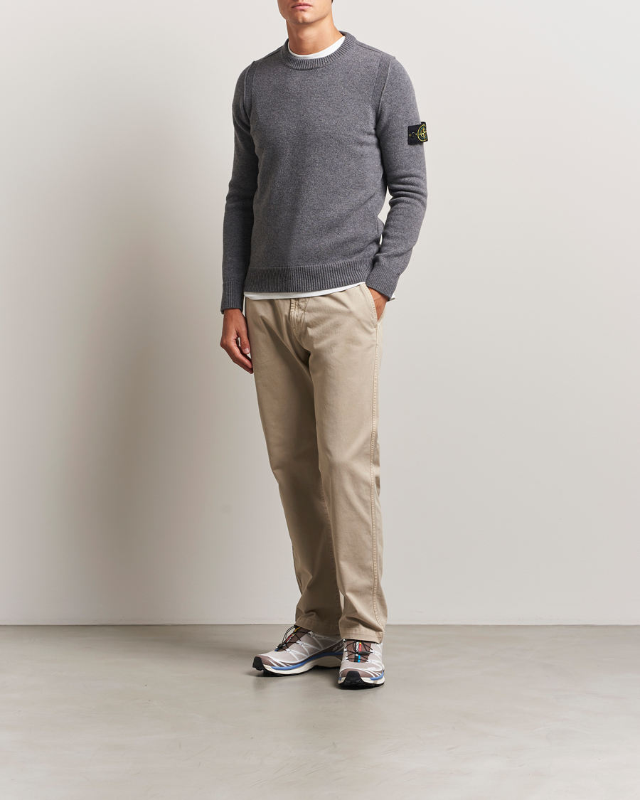 Mies | Puserot | Stone Island | Knitted Lambswool Crew Neck Cement Melange