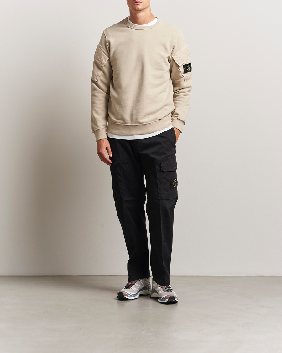 Mies | Puserot | Stone Island | Organic Cotton Fleece Arm Pocket Sweatshirt Desert