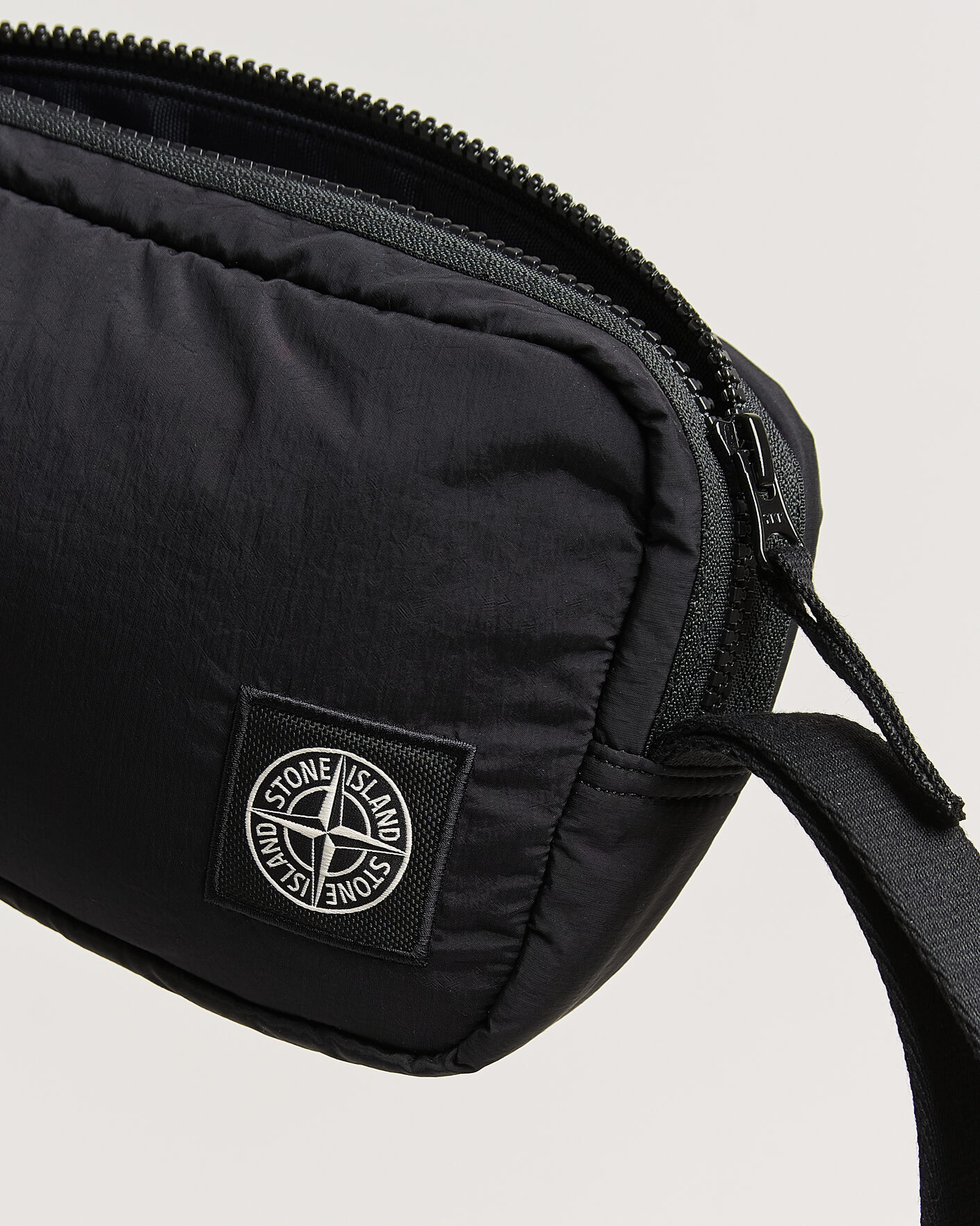 Mies | Laukut | Stone Island | Stone IslandNylon Metal PouchBlack