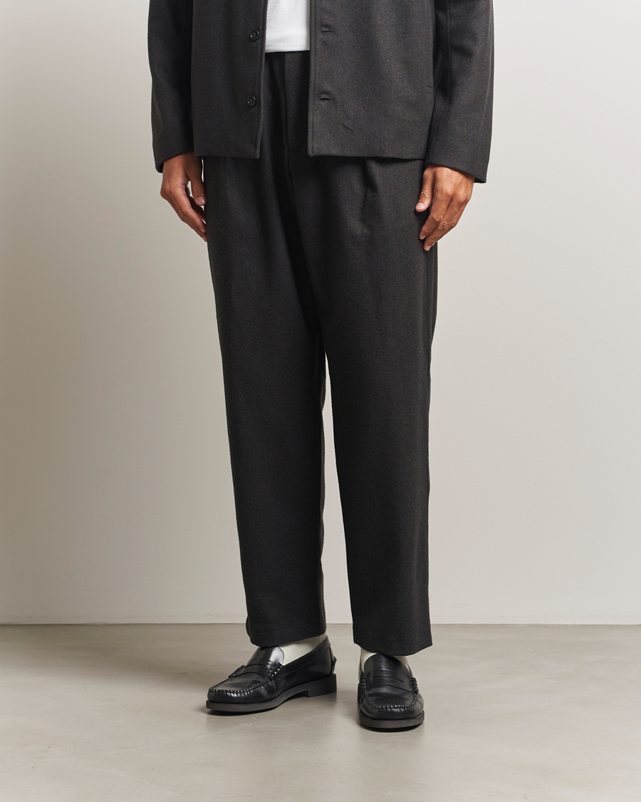 Mies | Housut | A.P.C. | Renato Wool Flannel Trousers Dark Brown