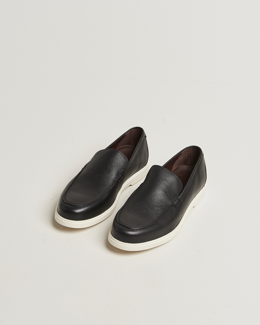 Mies | Loaferit | Loake 1880 | Tuscany Grained Leather Loafers Black