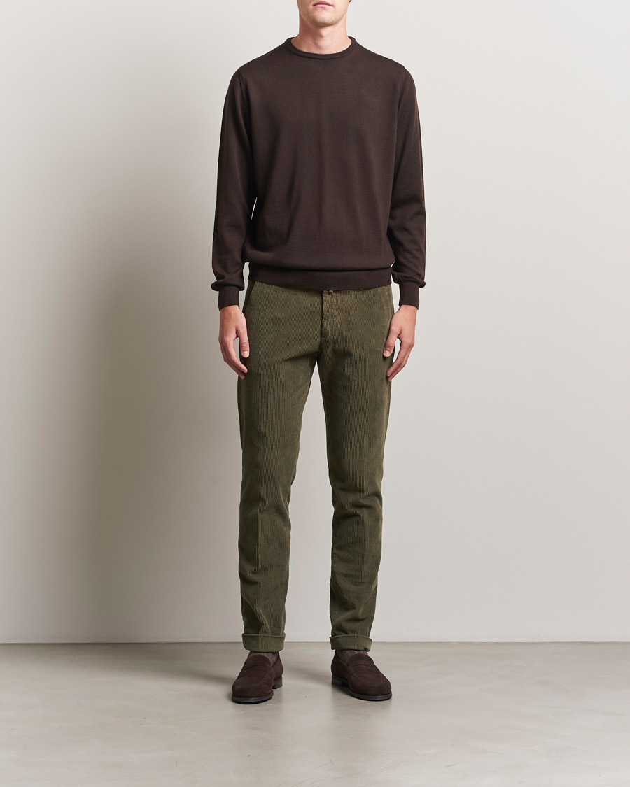 Mies | Puserot | Morgano | Extra Fine Merino Wool Crewneck Dark Brown
