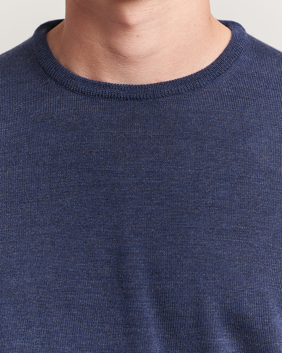 Mies | Puserot | Morgano | Extra Fine Merino Wool Crewneck Mid Blue