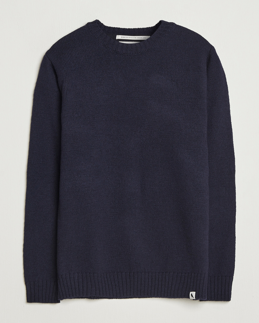 Mies | Puserot | Peregrine | Maker's Stitch Merino Crew Navy
