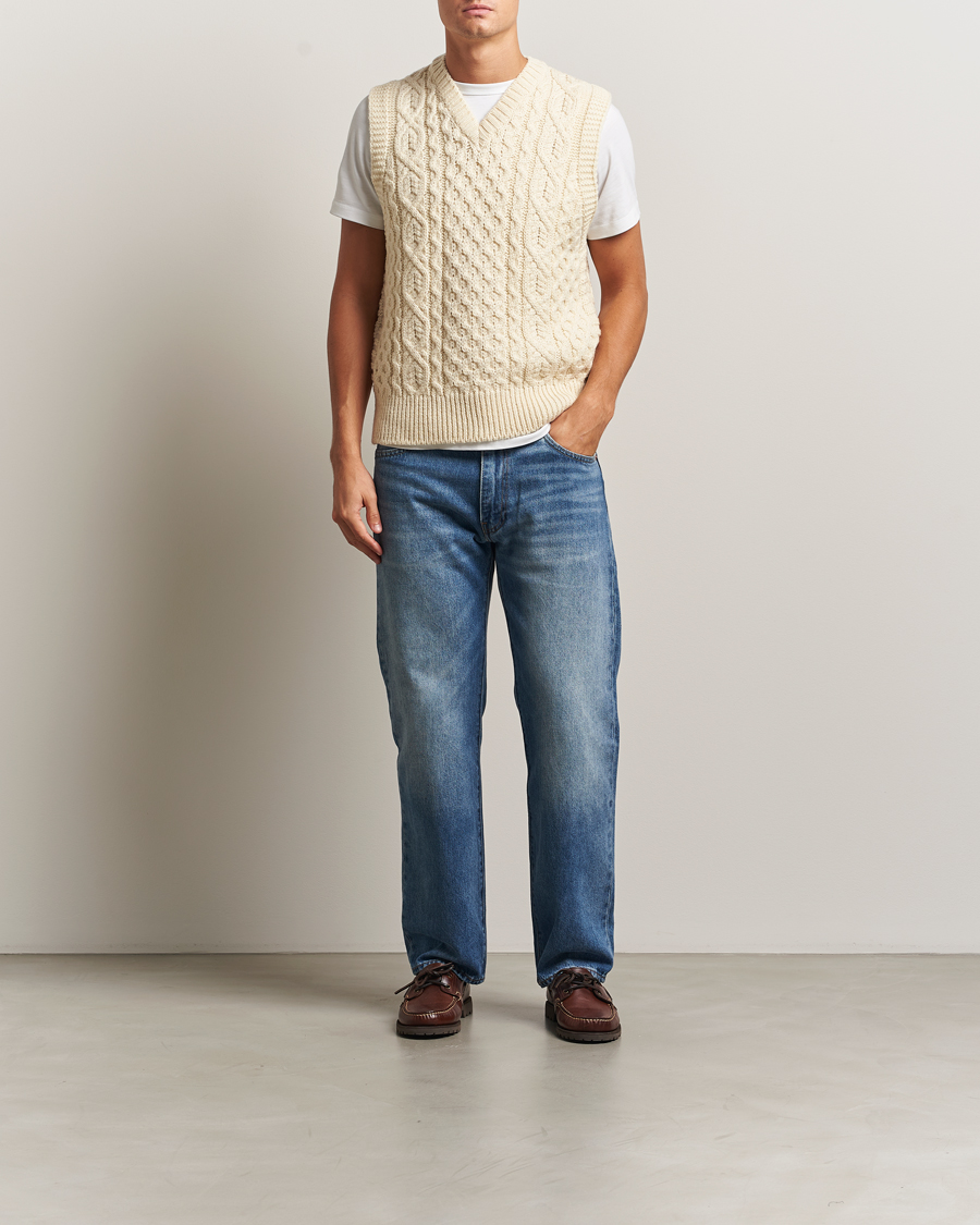 Mies | Puserot | Peregrine | Hudson Wool Aran Knitted Vest Ecru