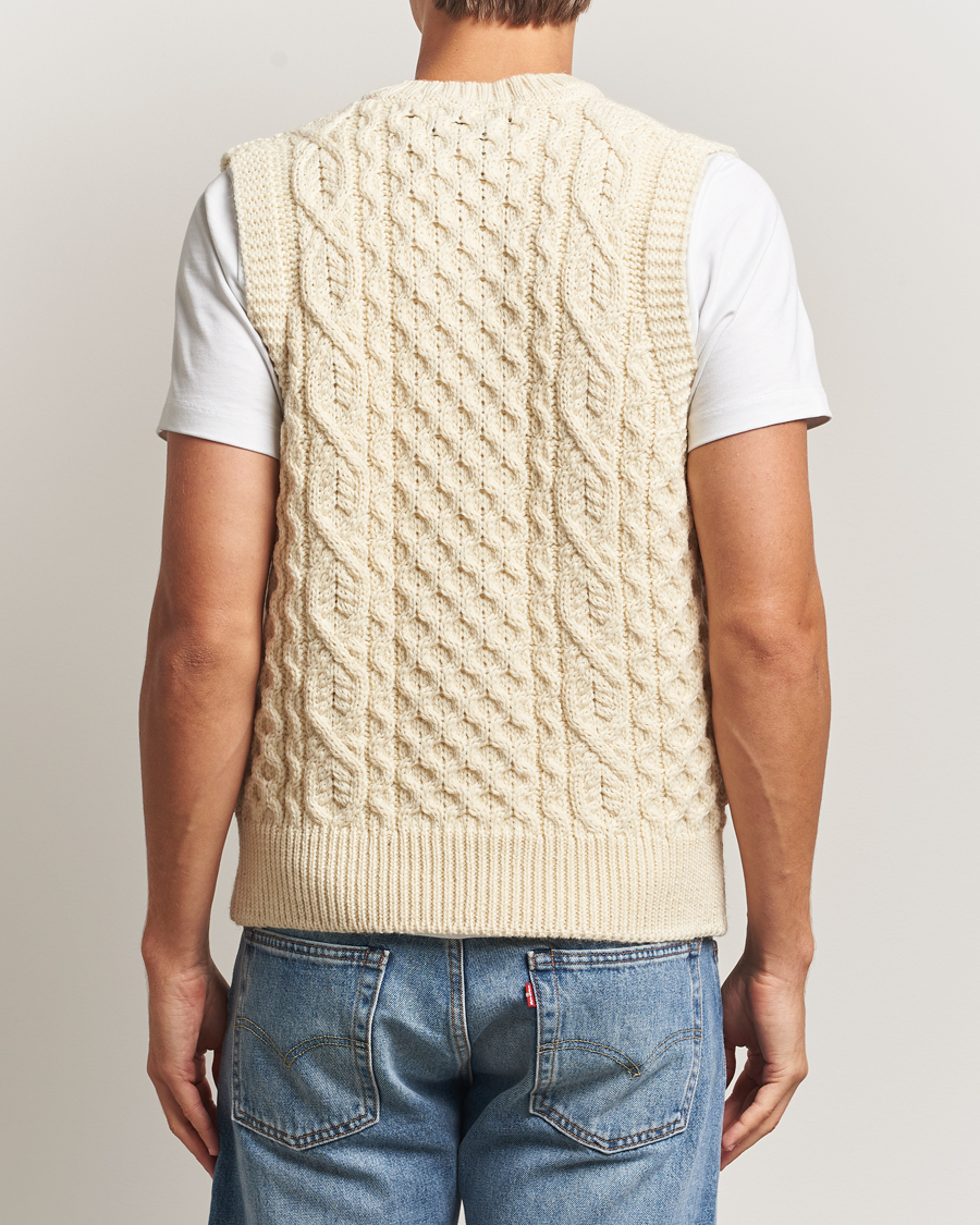 Mies | Puserot | Peregrine | Hudson Wool Aran Knitted Vest Ecru