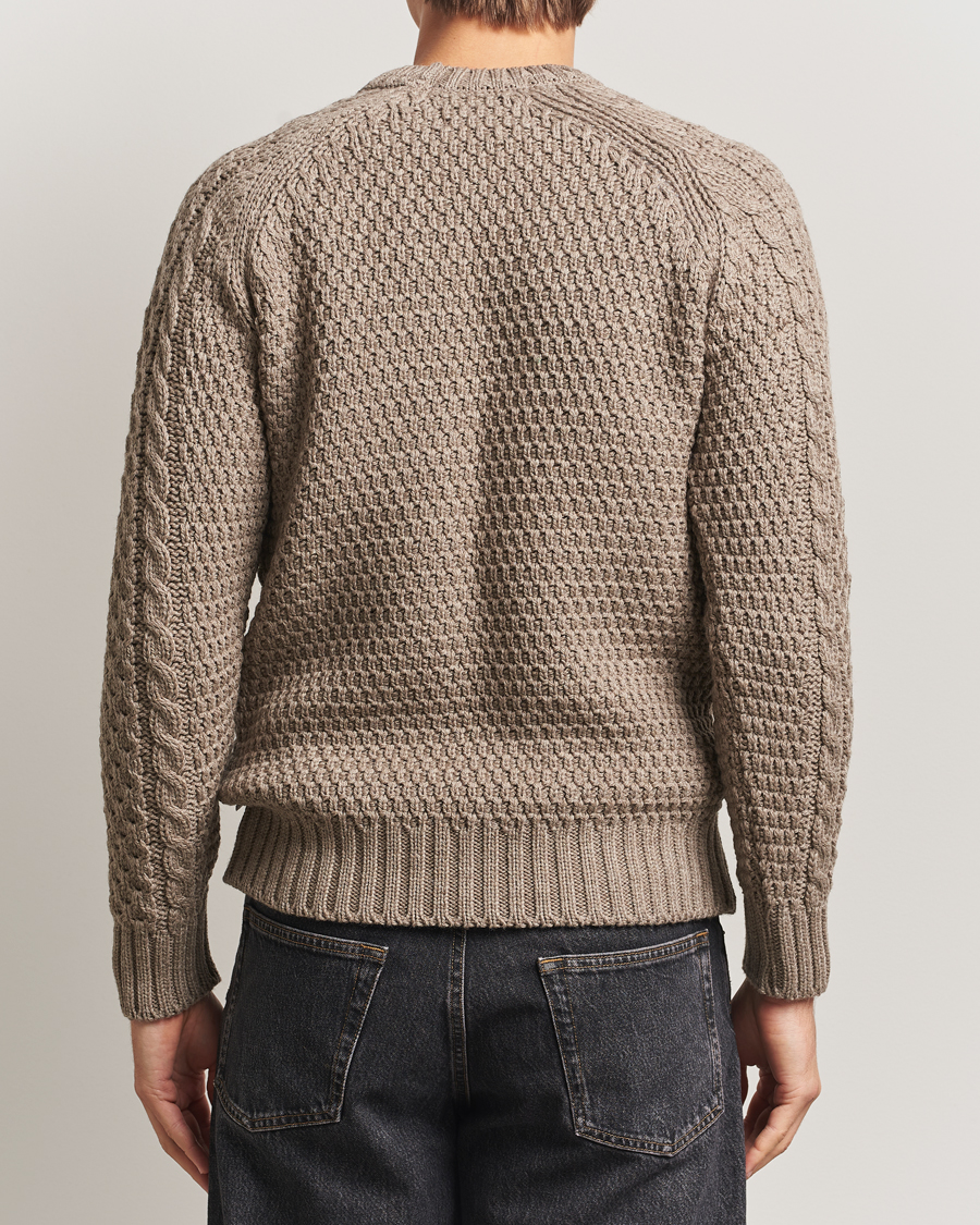 Mies | Puserot | Peregrine | Winston Merino Crew Light Brown