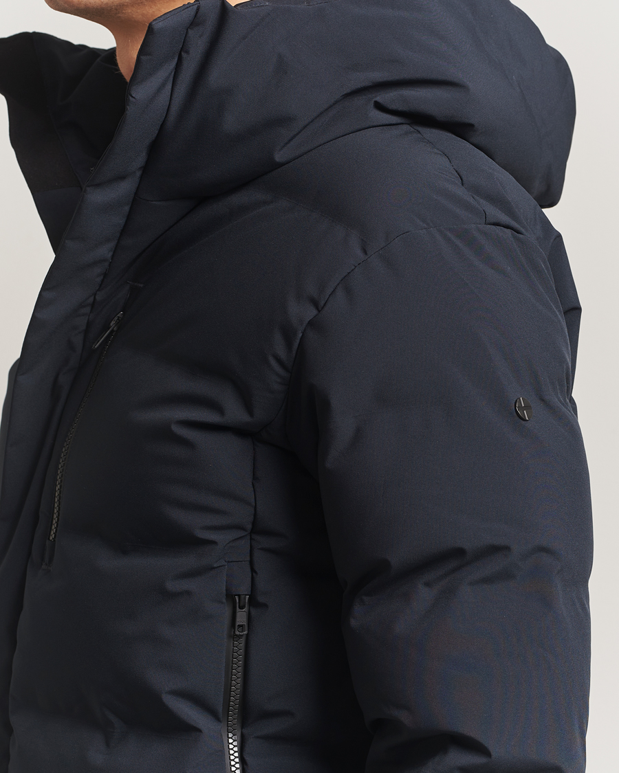 Mies | Takit | Scandinavian Edition | Radian II Hooded Parka Midnight Blue