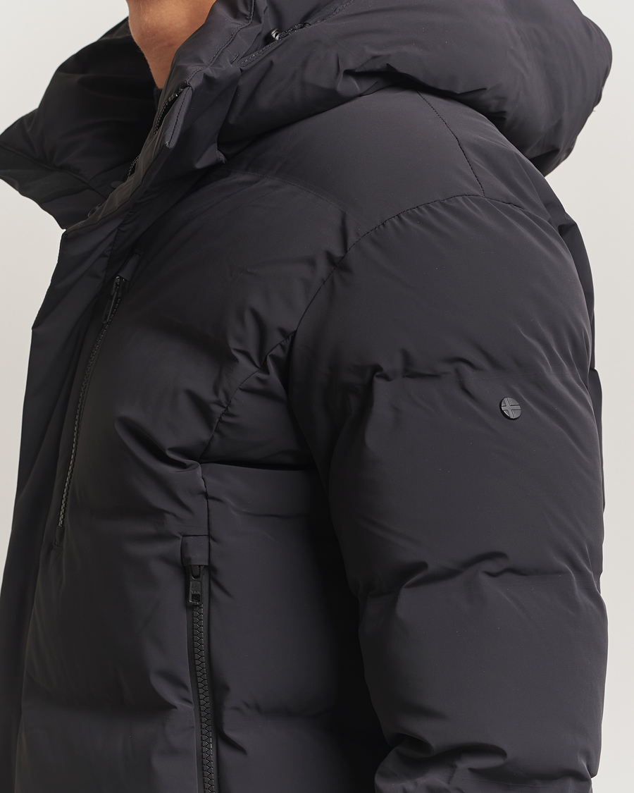 Mies | Takit | Scandinavian Edition | Radian II Apex Hooded Parka Graphite
