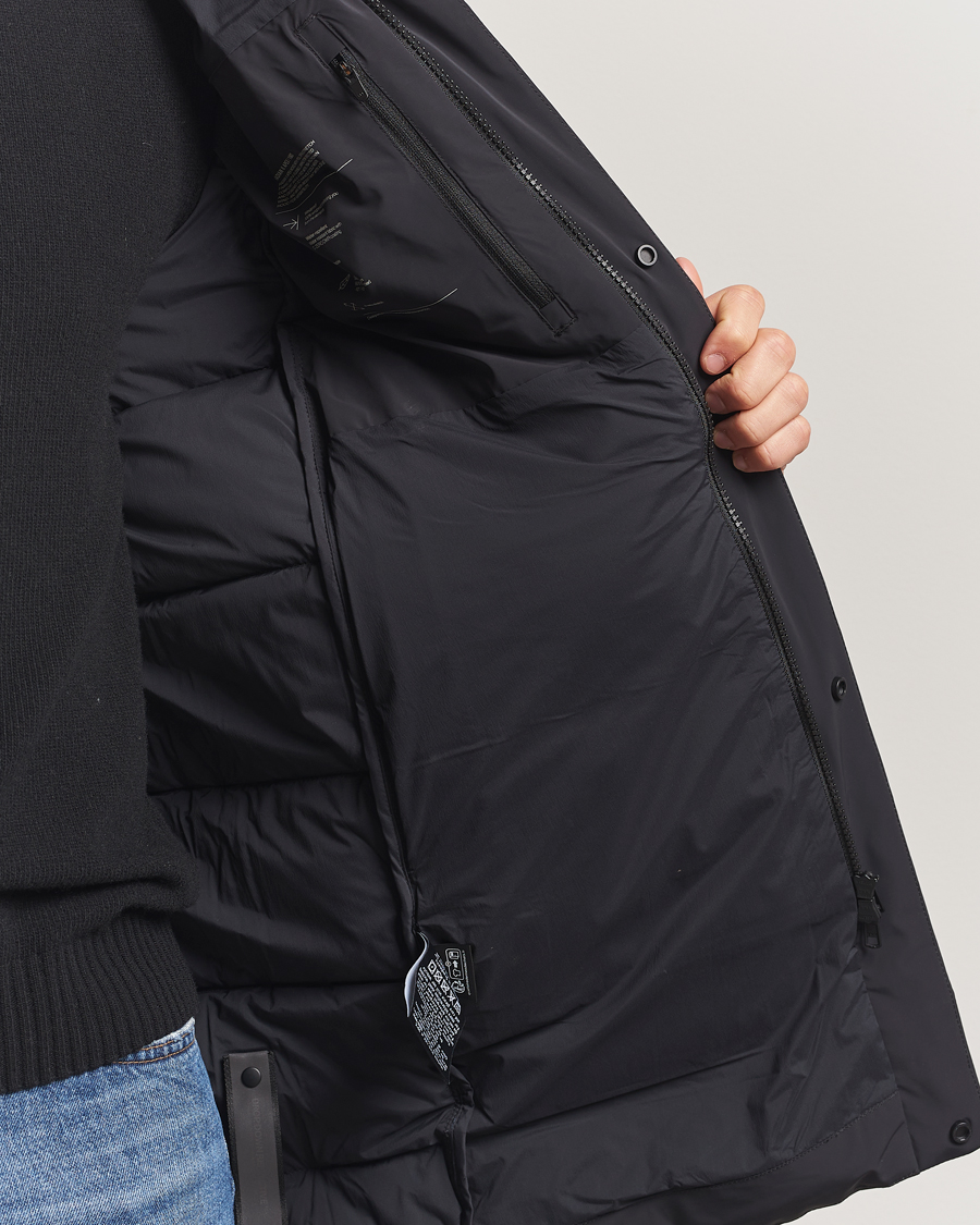 Mies | Takit | Scandinavian Edition | Radian II Apex Hooded Parka Graphite