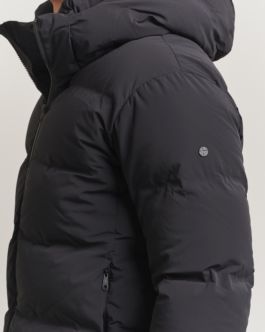 Mies | Takit | Scandinavian Edition | Torrent II Apex Hooded Puffer Jacket Graphite