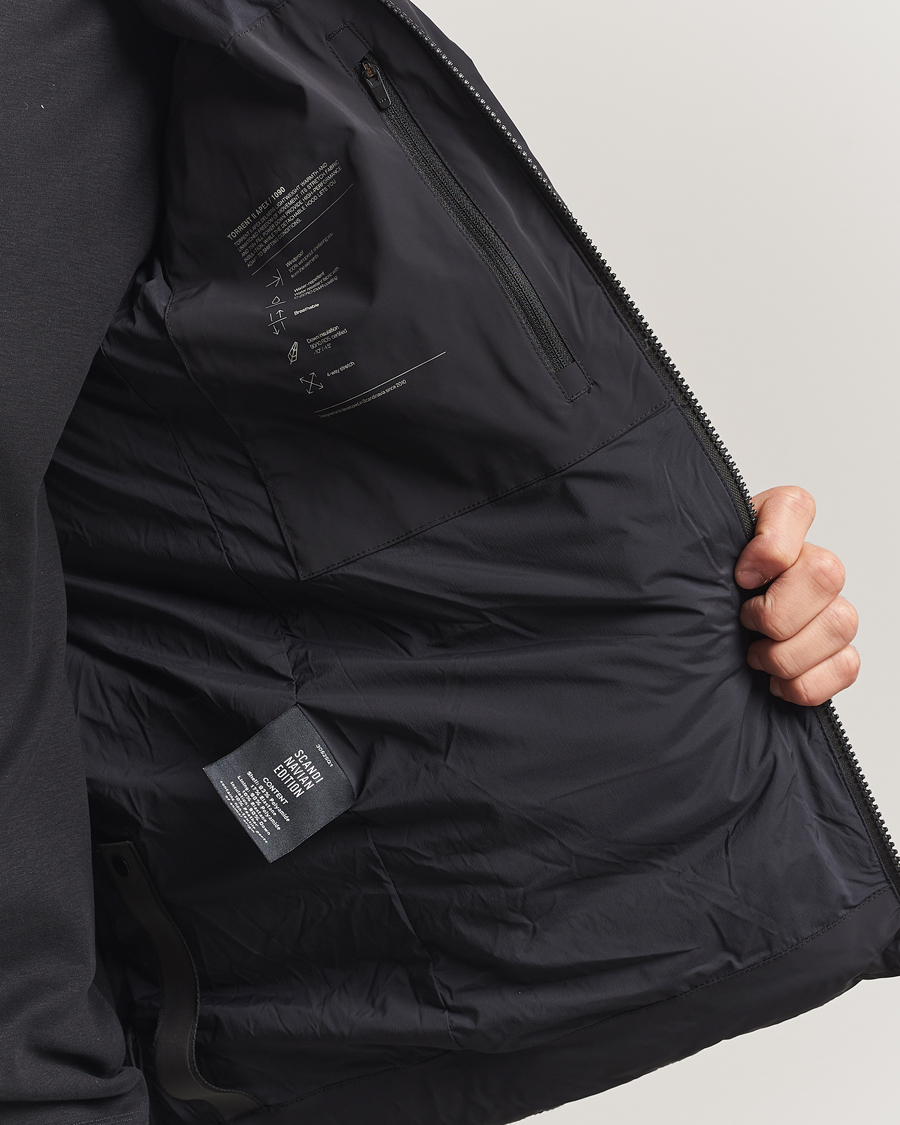 Mies | Takit | Scandinavian Edition | Torrent II Apex Hooded Puffer Jacket Graphite