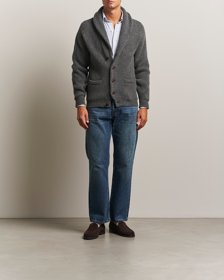 Mies | Puserot | William Lockie | Windsor Geelong Lambswool Shawl Cardigan Grey