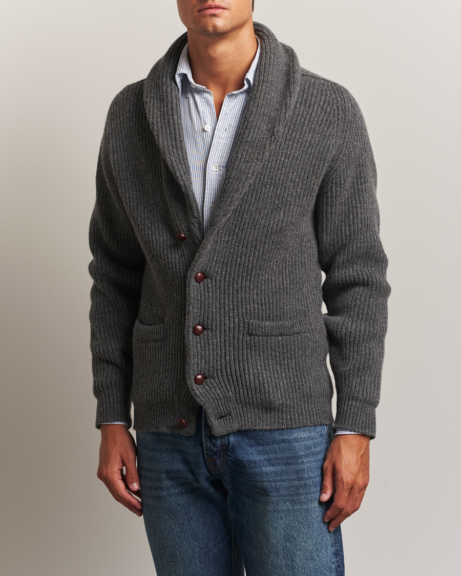 Mies | Puserot | William Lockie | Windsor Geelong Lambswool Shawl Cardigan Grey