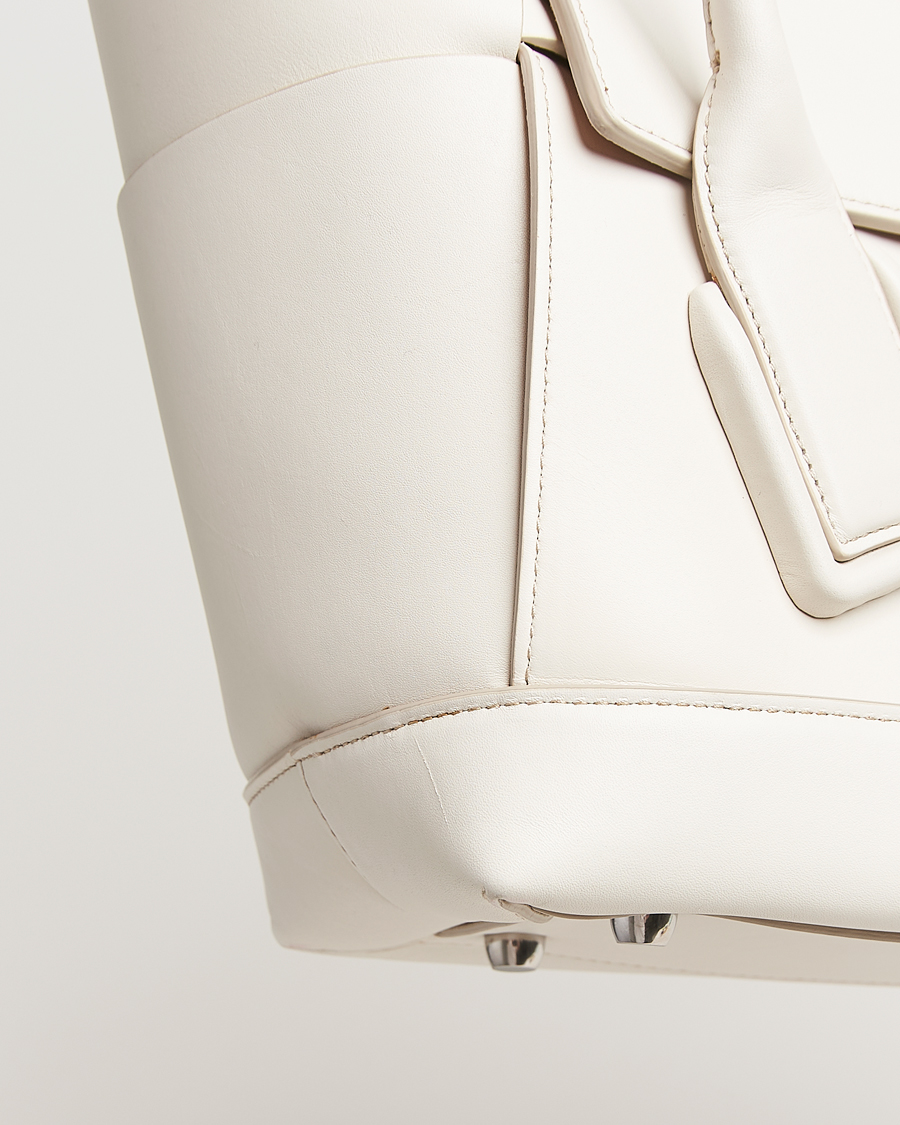 Mies | Bottega Veneta Pre-Owned Intrecciato Arco Small White | Bottega Veneta Pre-Owned | Intrecciato Arco Small White