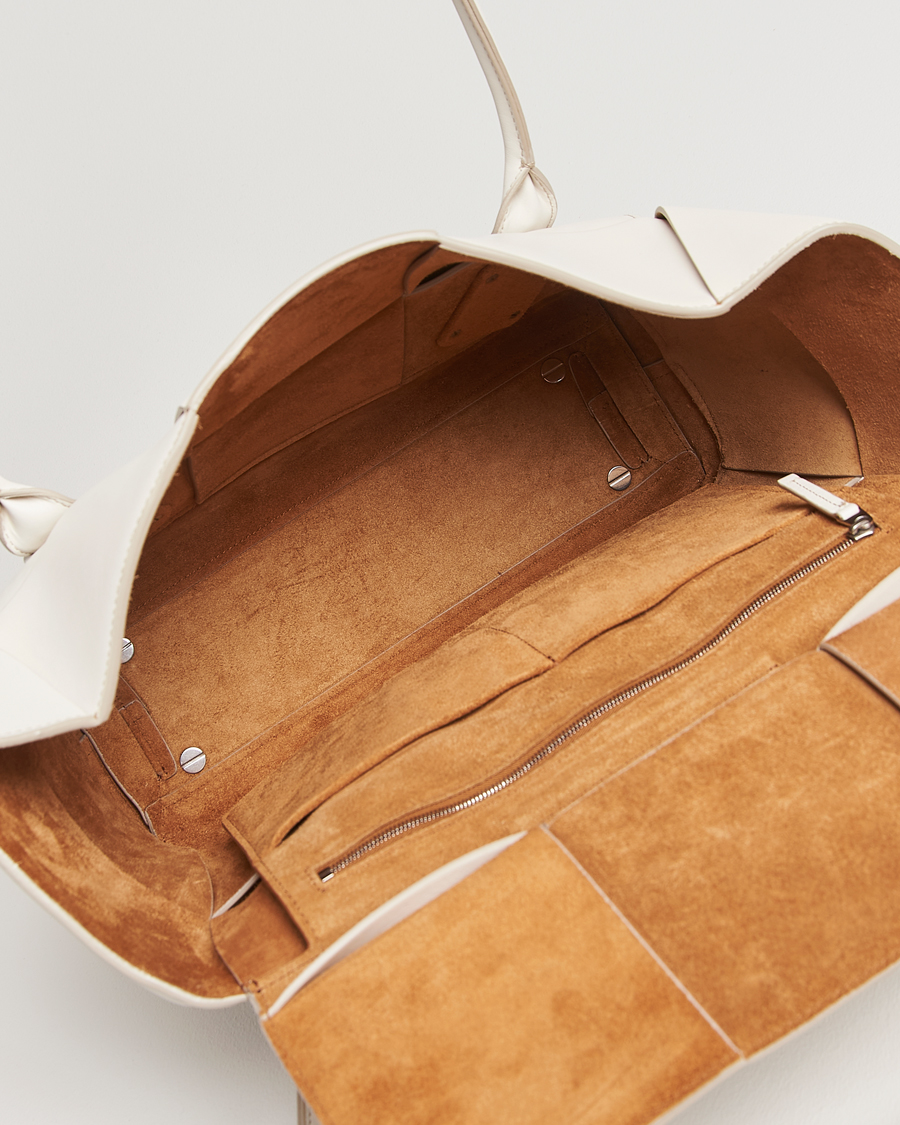 Mies | Bottega Veneta Pre-Owned Intrecciato Arco Small White | Bottega Veneta Pre-Owned | Intrecciato Arco Small White