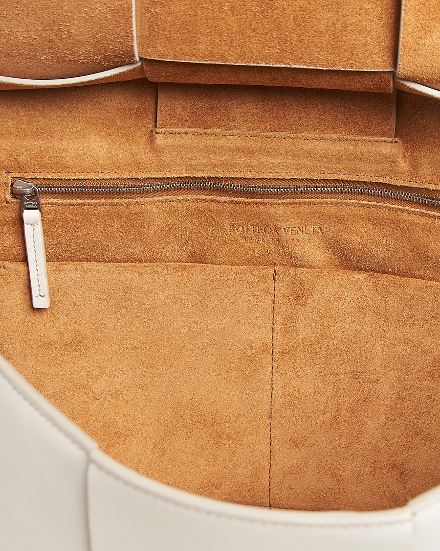 Mies | Bottega Veneta Pre-Owned Intrecciato Arco Small White | Bottega Veneta Pre-Owned | Intrecciato Arco Small White