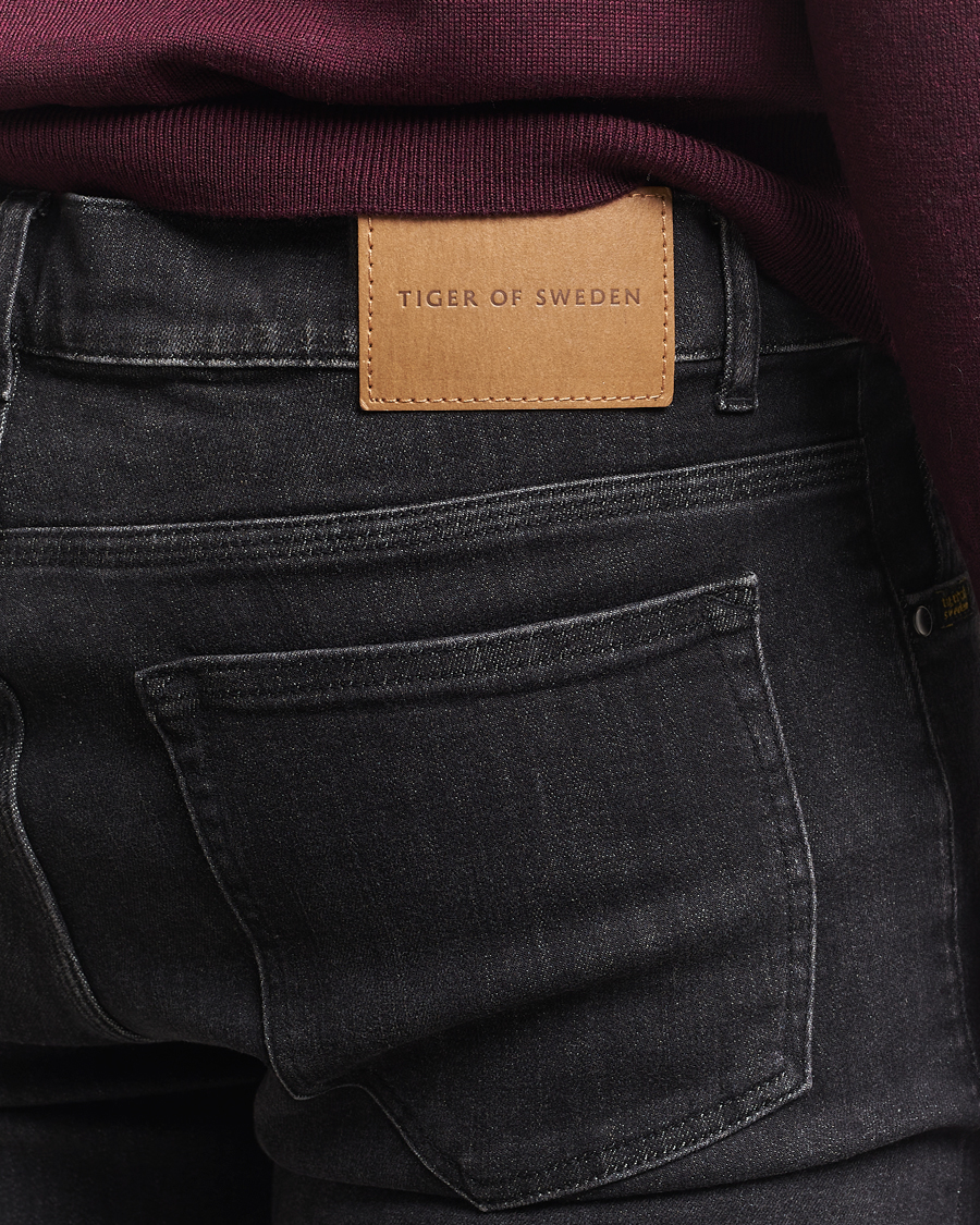Mies | Housut | Tiger of Sweden | Evolve Jeans Washed Black