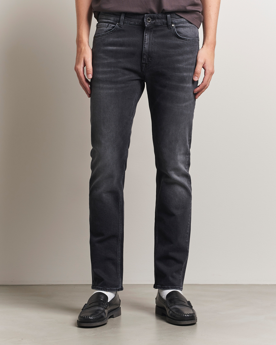 Mies | Housut | Tiger of Sweden | Des Jeans Washed Black