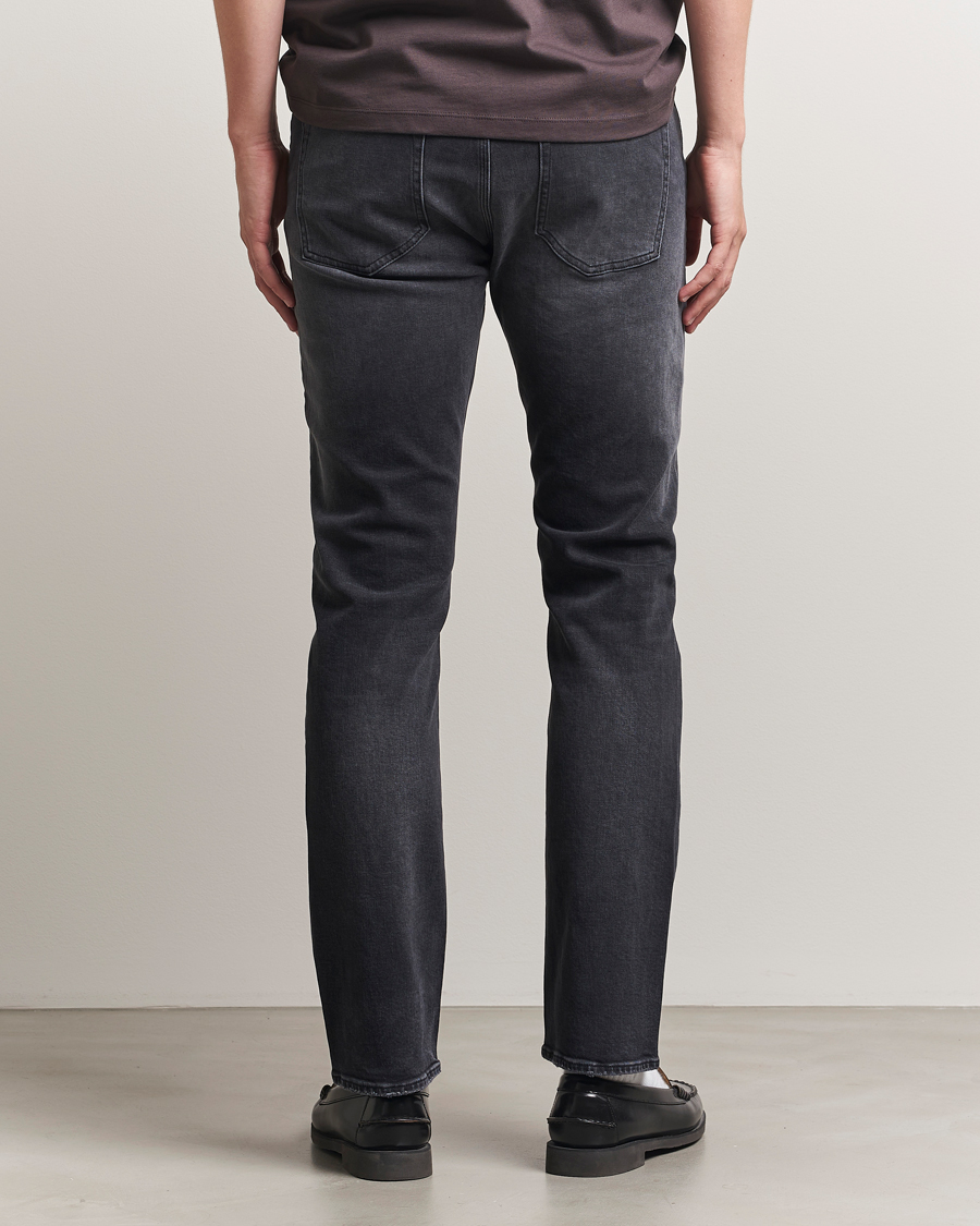 Mies | Farkut | Tiger of Sweden | Des Jeans Washed Black