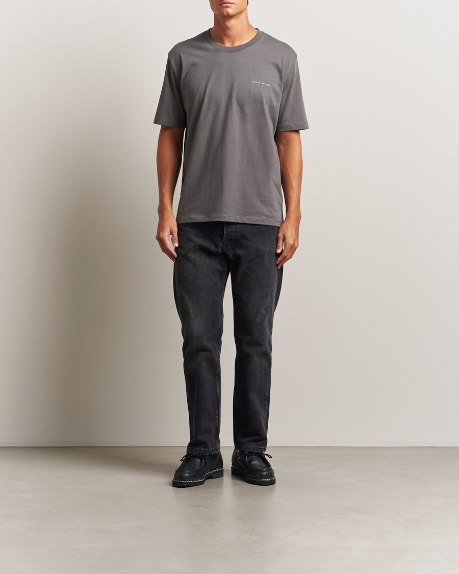 Mies | T-paidat | Tiger of Sweden | Pro Logo Crew Neck T-Shirt Silver