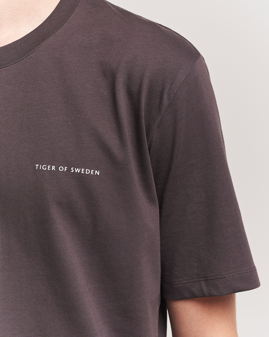 Mies | T-paidat | Tiger of Sweden | Pro Logo Crew Neck T-Shirt Triumph Steel