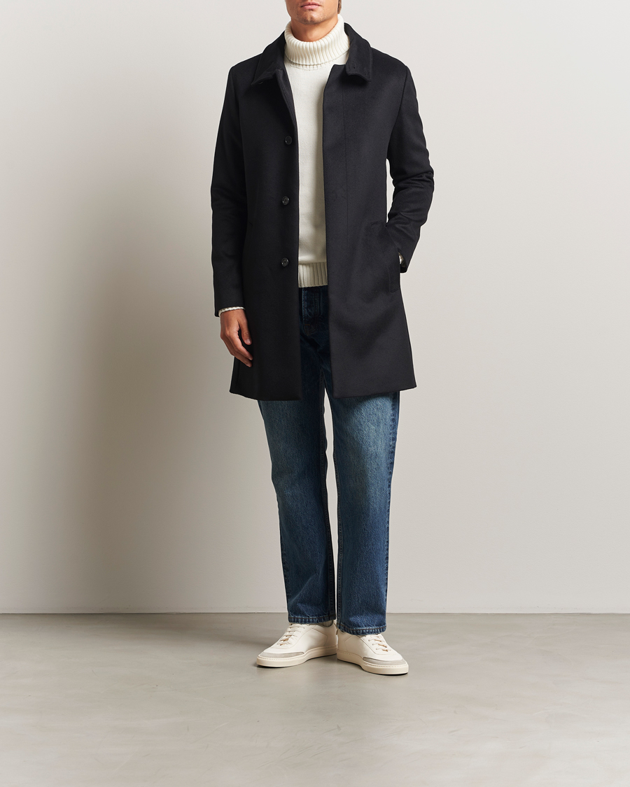 Mies | Takit | Tiger of Sweden | Aleric Wool/Cashmere Stand Up Coat Black