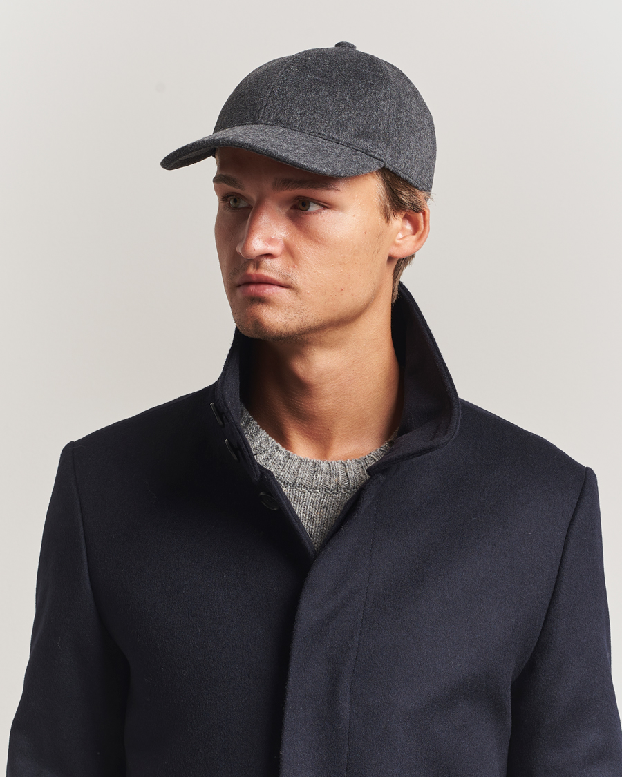 Mies | Tiger of Sweden Hent Wool/Cashmere Cap Dark Grey Melange | Tiger of Sweden | Hent Wool/Cashmere Cap Dark Grey Melange
