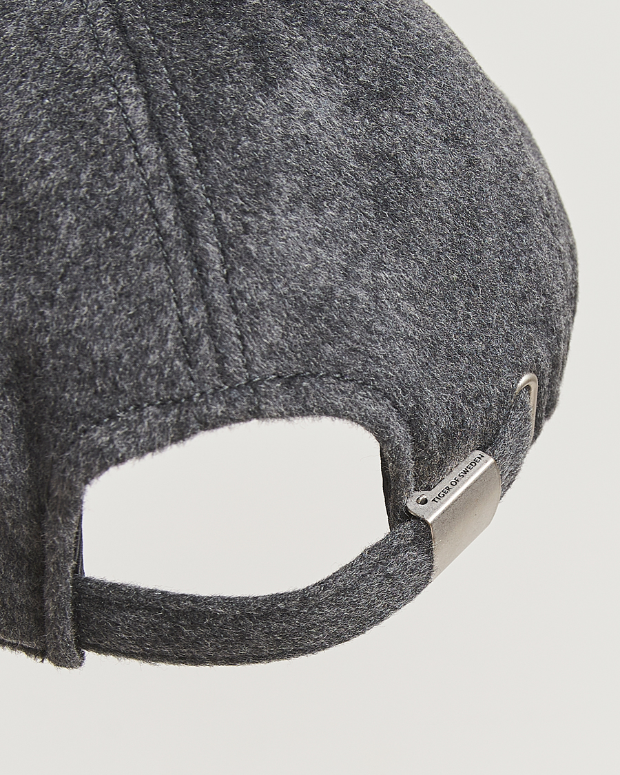 Mies | Tiger of Sweden Hent Wool/Cashmere Cap Dark Grey Melange | Tiger of Sweden | Hent Wool/Cashmere Cap Dark Grey Melange