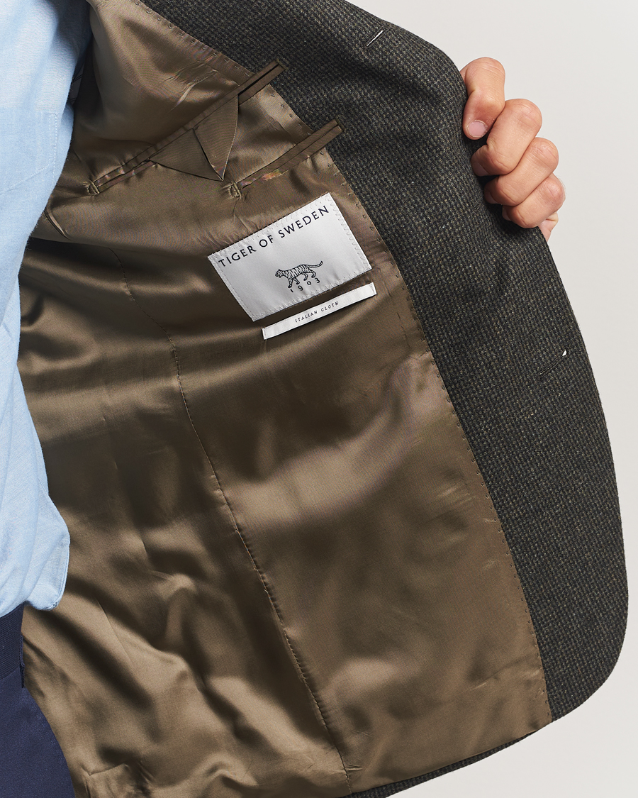 Mies | Pikkutakit | Tiger of Sweden | Easer Wool Pepita Blazer Midnight Green