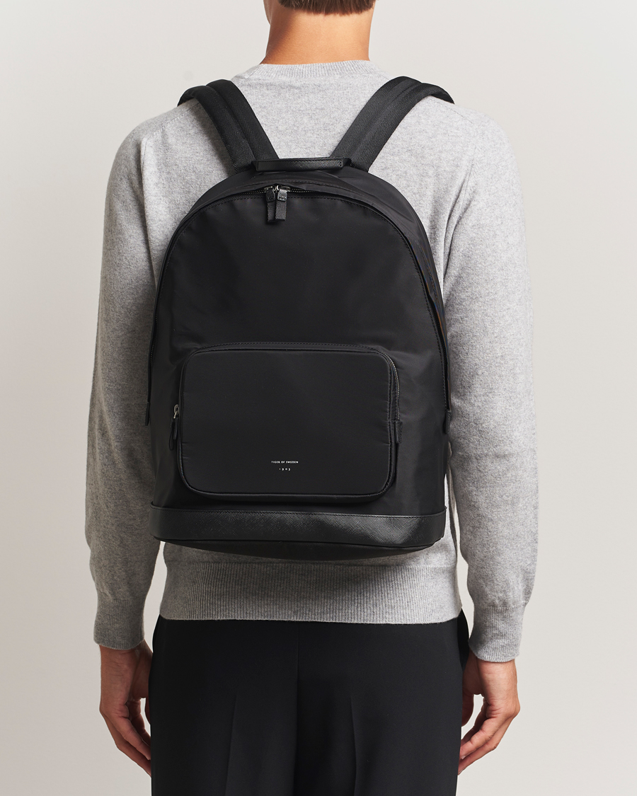 Mies | Laukut | Tiger of Sweden | Dorsu Nylon Backpack Black