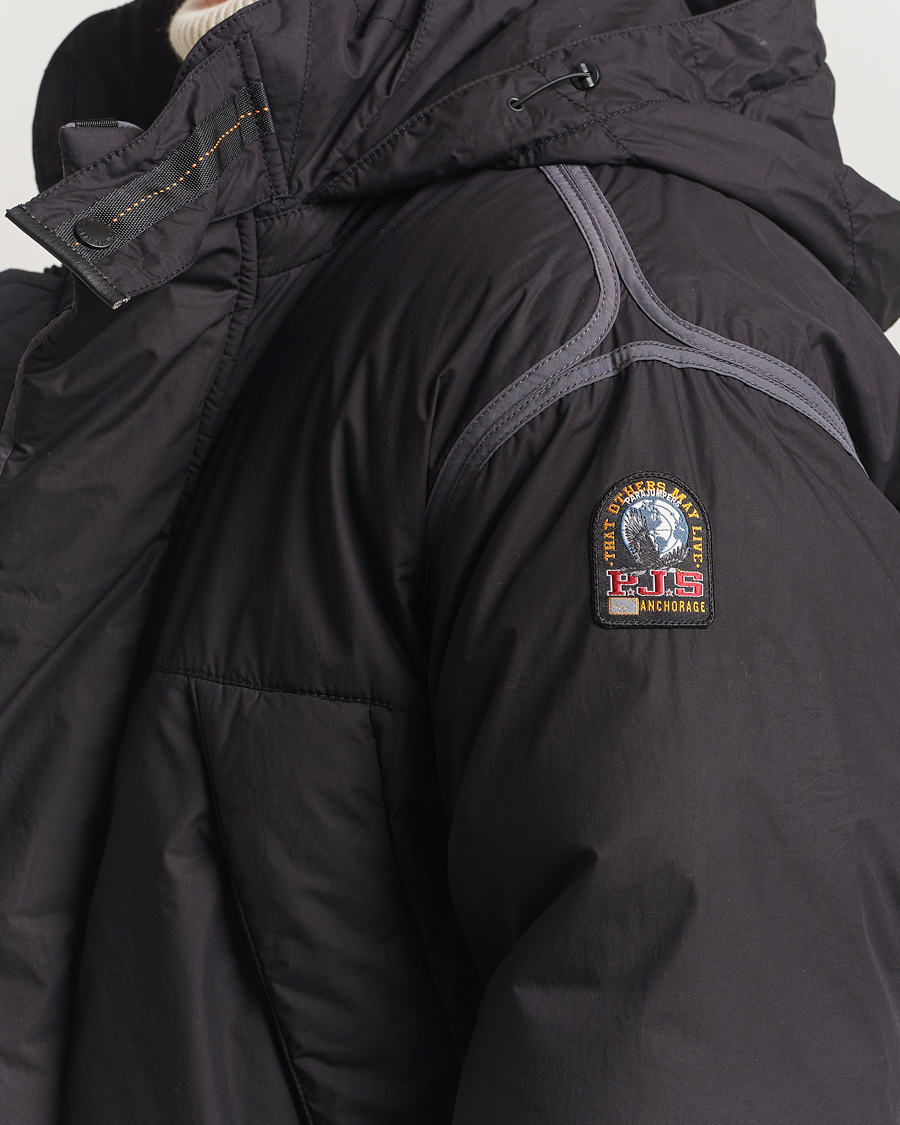Mies | Takit | Parajumpers | Blackburn Alaska Natural Down Jacket Black