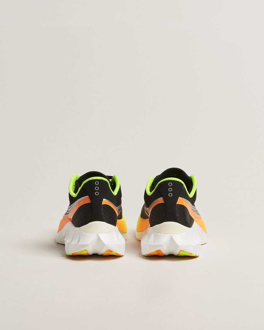 Mies | Juoksukengät | Saucony | Endorphin Pro 4 Running Sneaker Black/VO2