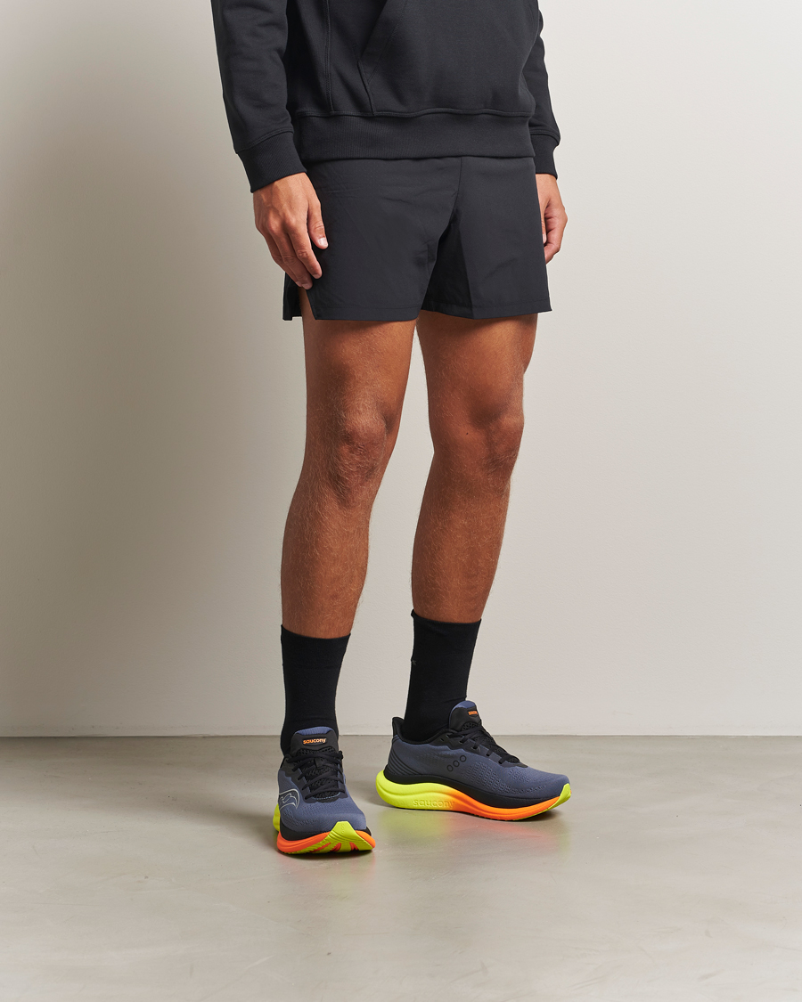 Mies | Juoksukengät | Saucony | Triumph 23 Running Sneaker Shadow/Vizi