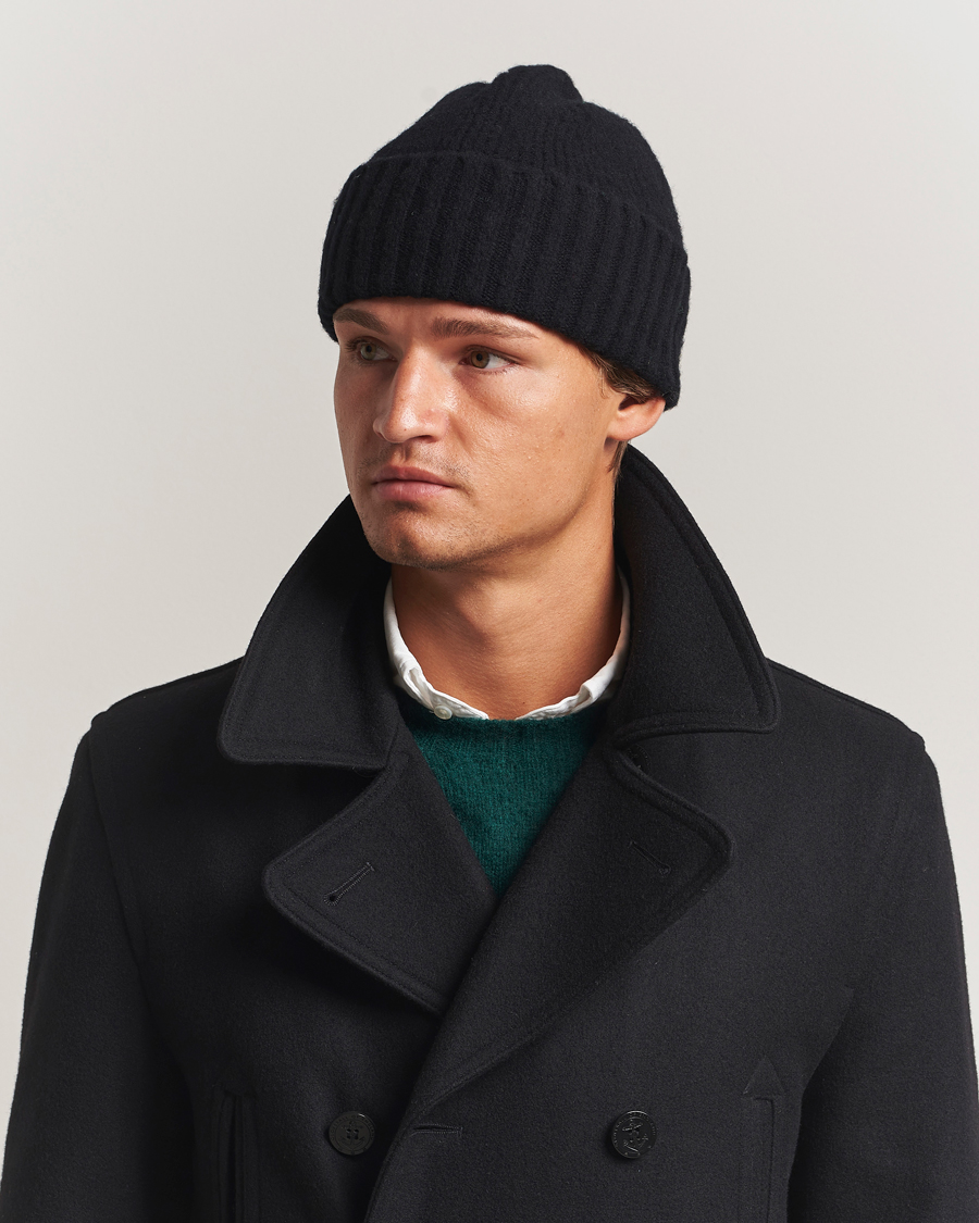 Mies | Pipot | Robert Mackie | Rona Ribbed Shaggy Lambswool Beanie Black