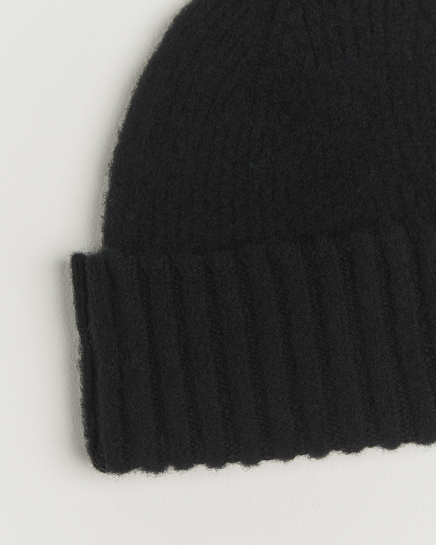 Mies | Pipot | Robert Mackie | Rona Ribbed Shaggy Lambswool Beanie Black