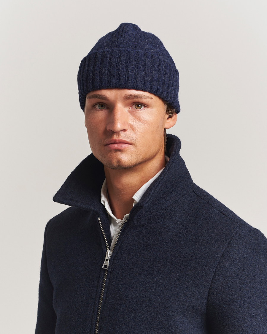 Mies | Pipot | Robert Mackie | Rona Ribbed Shaggy Lambswool Beanie Blue