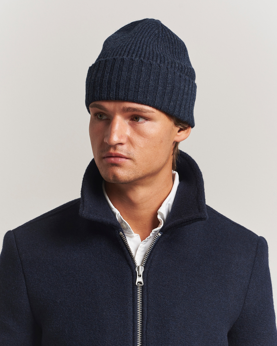 Mies | Pipot | Robert Mackie | Kingswell Ribbed Wool/Cashmere Beanie Navy