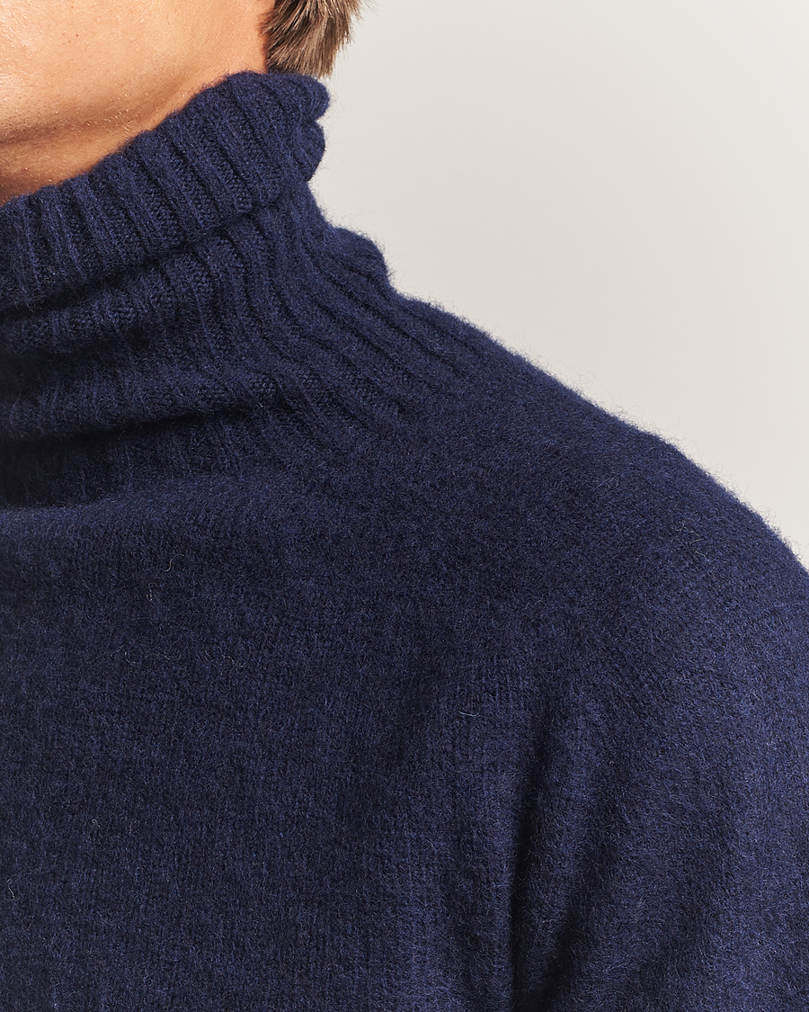 Mies | Puserot | Harley Of Scotland | Brushed Supersoft Lambswool Rollneck Navy