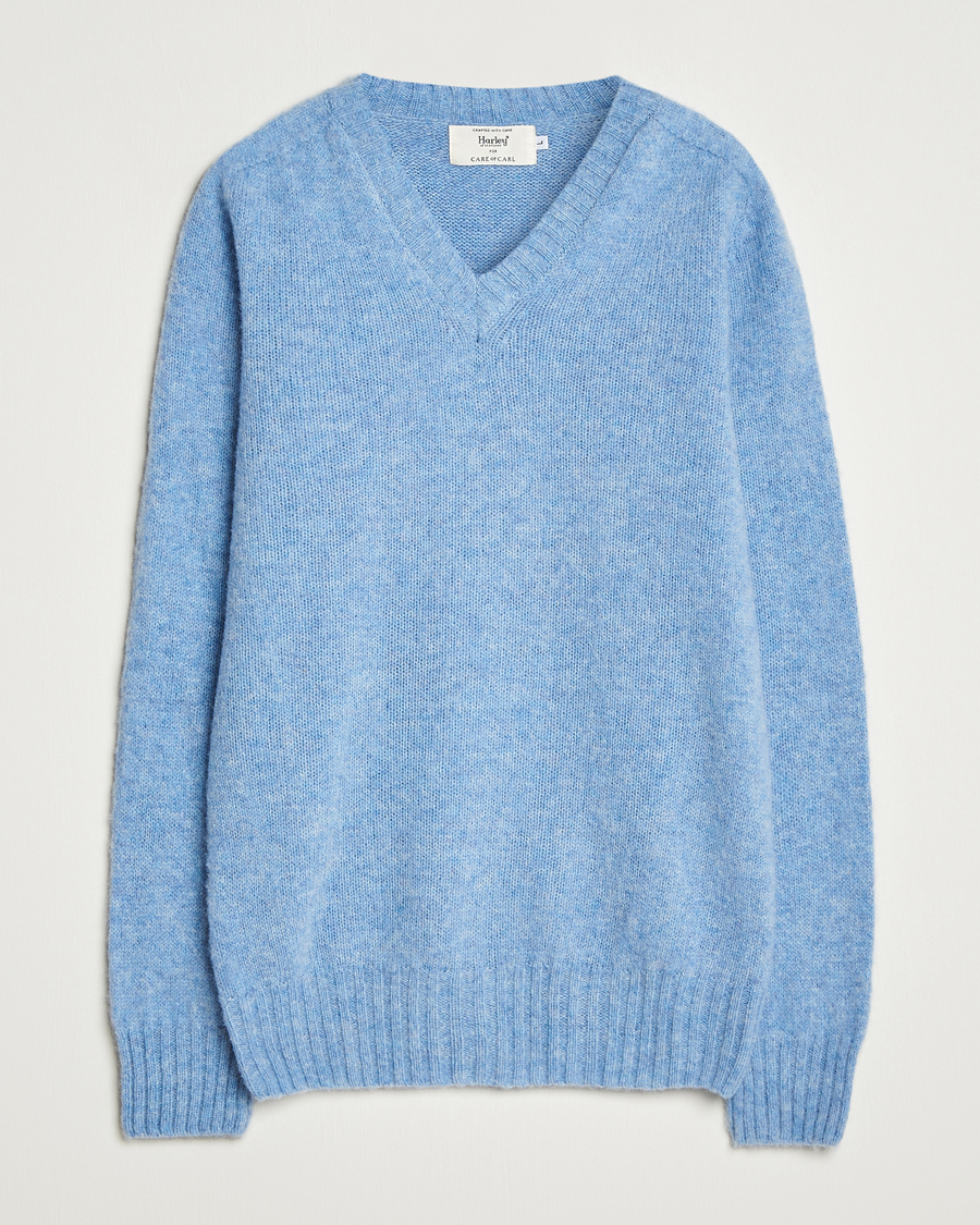 Mies | Puserot | Harley Of Scotland for Care of Carl | Harley Of Scotland Brushed Supersoft Lambswool V-Neck Light Blue