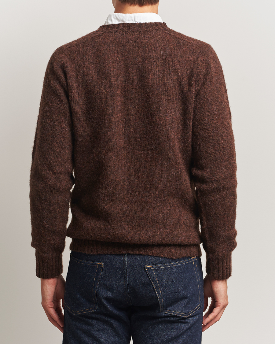 Mies | Puserot | Harley Of Scotland for Care of Carl | Harley Of Scotland Brushed Supersoft Lambswool V-Neck Brown
